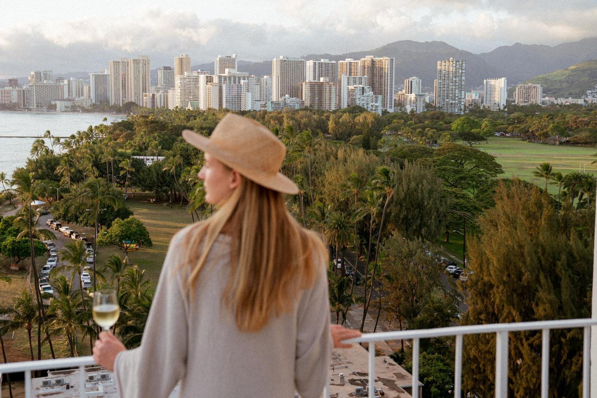 Hotel Lotus Honolulu At Diamond Head Exterior foto